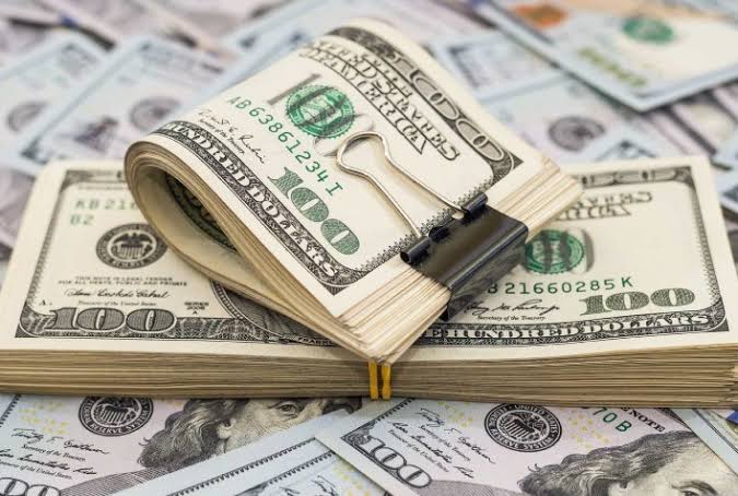 O Dólar: História, Importância e Impacto Global